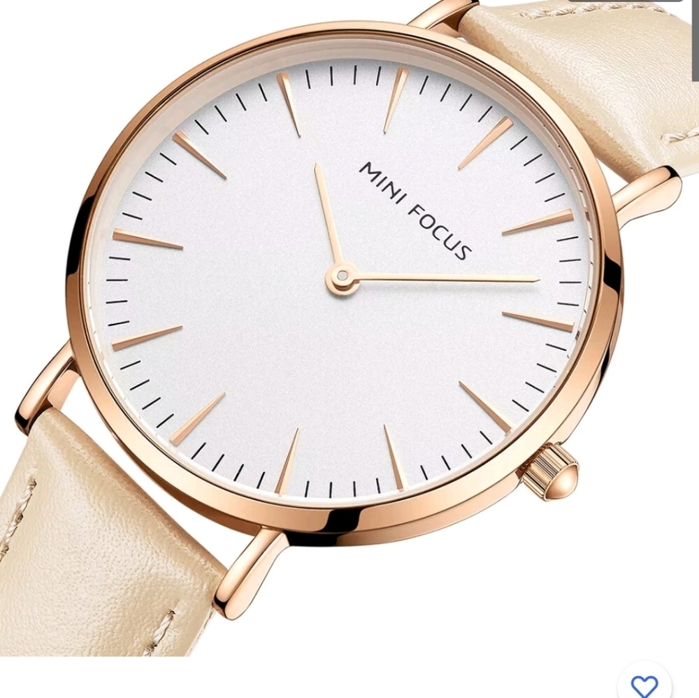Women's Modern Minimalist Champagne Leather Band Watch Dress Quartz Wristwatch